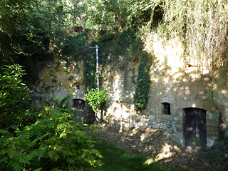 grotwoningen in de tuin