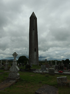 Kilmacduagh, de Round Tower